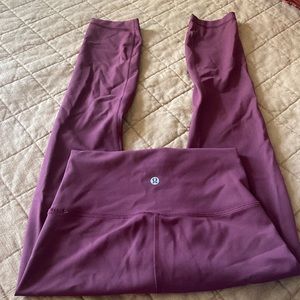 Lululemon Size 4 Burgundy Wunder Train High Raise Crop 21